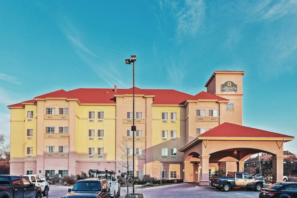 La Quinta Inn & Suites by Wyndham Decatur