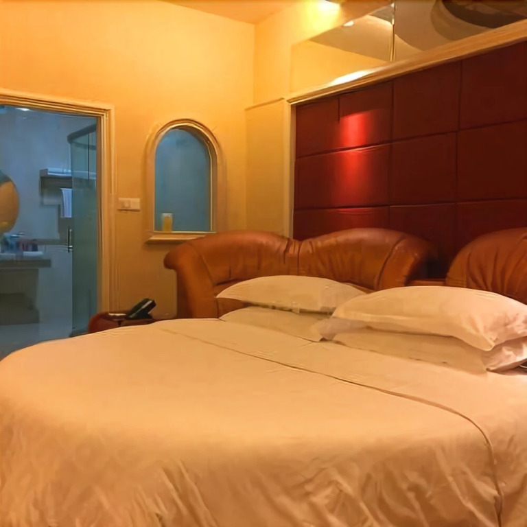 Dongya Business Hotel