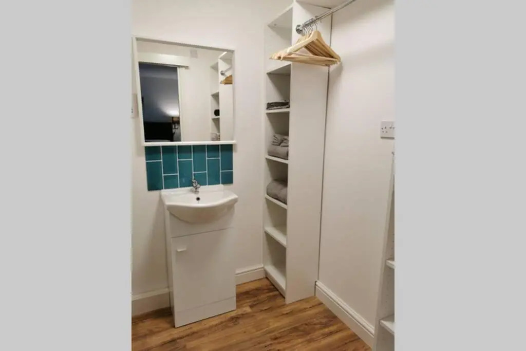 Stylish Studio Bungalow, Close To Cardiff Centre
