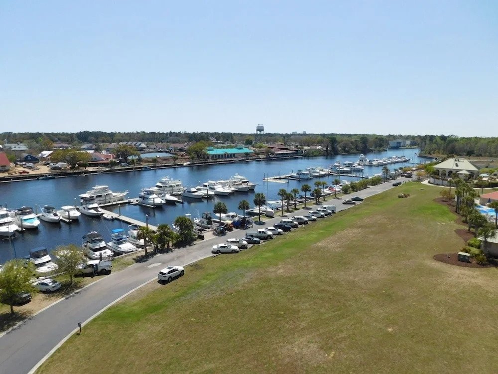 Yacht Club S #1-1001b 2 Bedroom Condo by RedAwning