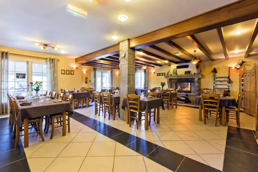Logis Hôtel Restaurant Auberge du Bougnat