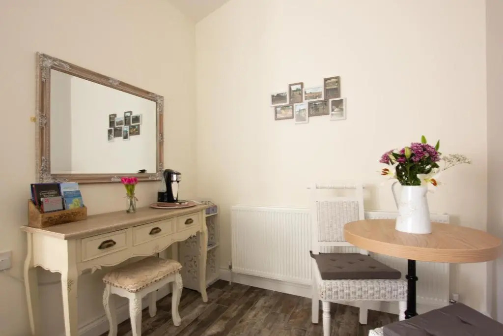 Millbrae Lodges