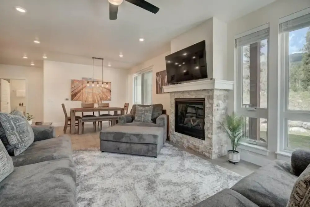 Clearwater Lofts - New! Modern 2 Bedroom Near Keystone Lake