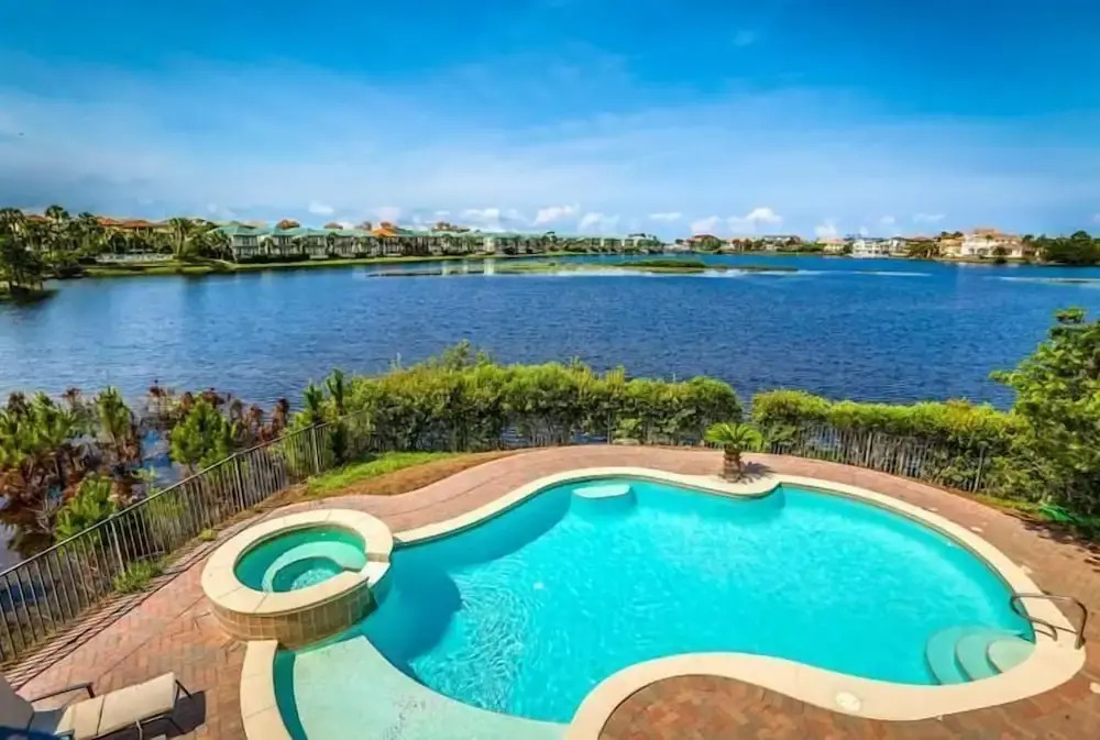 Endless Sunset 4 Bedroom Holiday Home by Five Star Properties