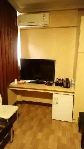 Yadu Hotel