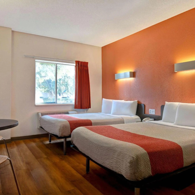 Motel 6-Gilroy, CA