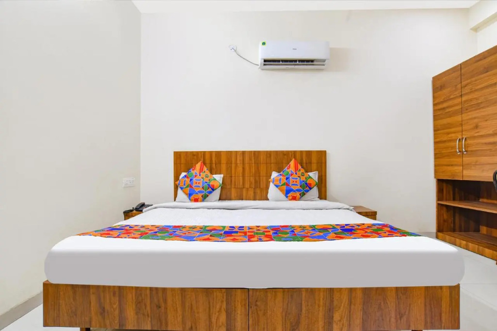 Hotel Blue Moon, Indore
