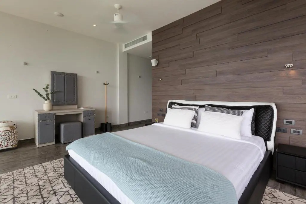 Panoramic Duplex Studio