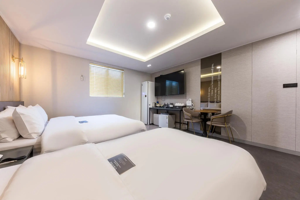 Hotel 24st Prestige