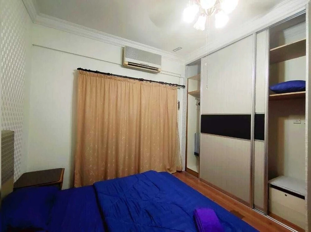 Ber-Santai at Marina Court