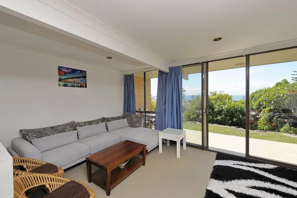 The Crest, Unit 5/6-8 Tomaree Road