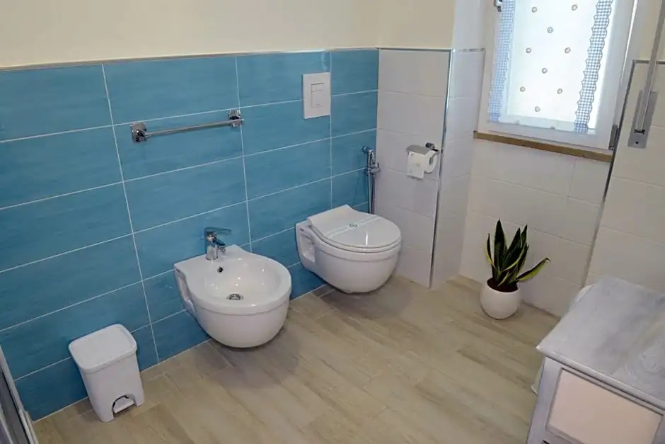 B&B LaMarina