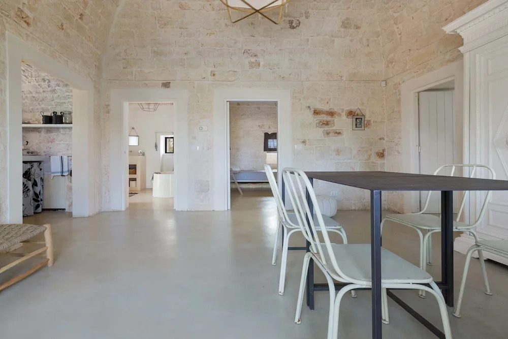 Casale con Cipresso