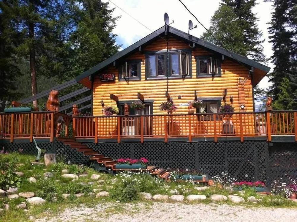 Mount Robson Lodge
