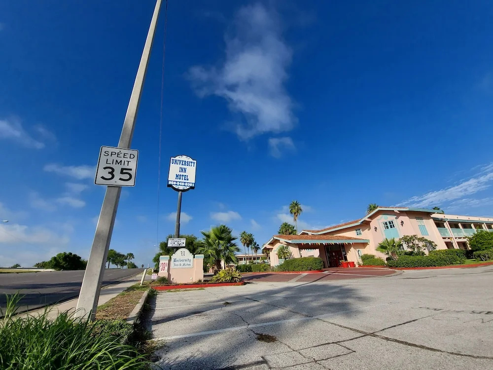 University Inn & Suites