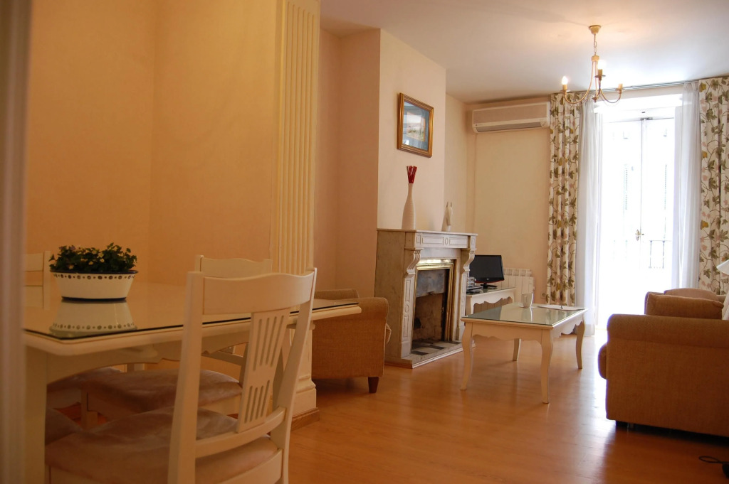 Apartamentos Blume Conde Aranda