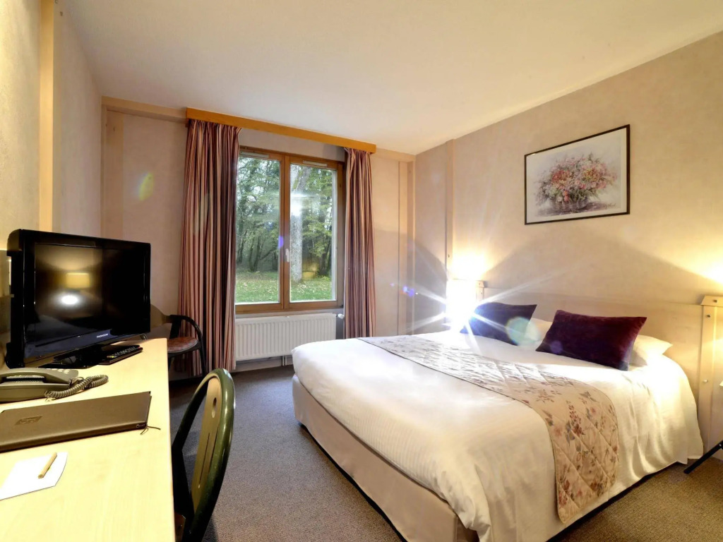 Logis Hôtel Le Bois Dormant-Hôtel Restaurant & Spa