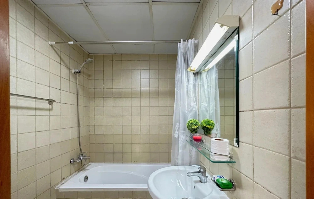 Studio w Balcony &RoofTop Pool in Marina