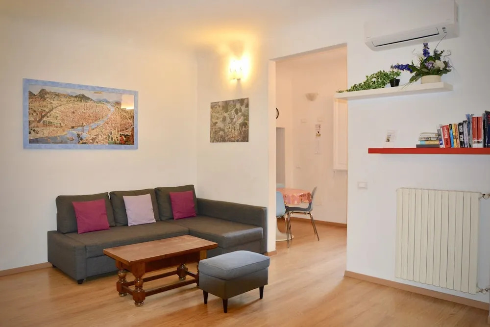 Rental in Rome - Santa Maria Novella Palace