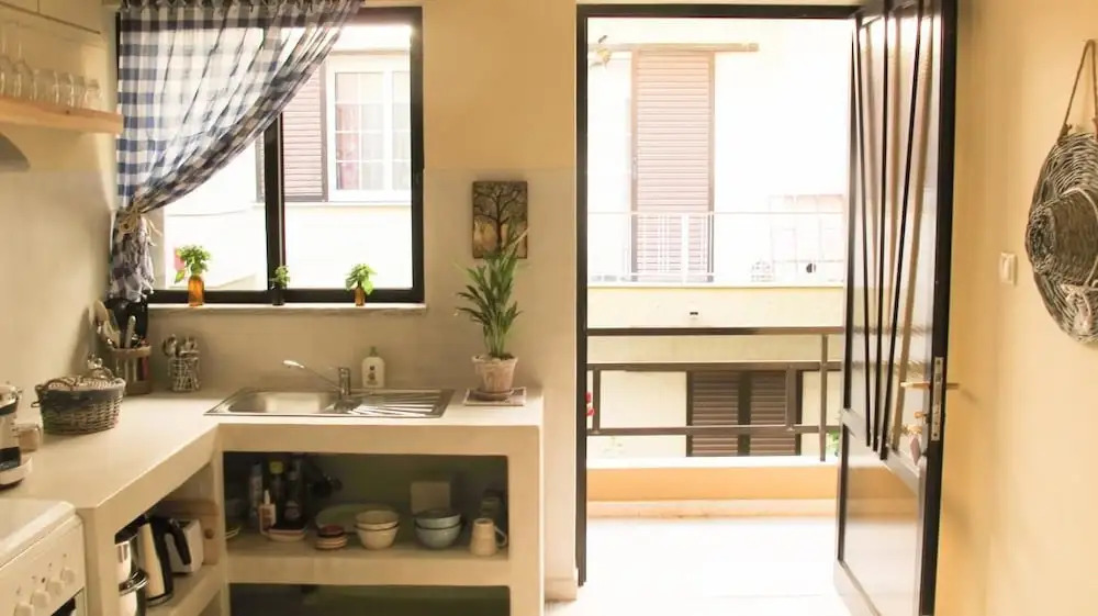 Rhodes Backpackers Boutique Hostel and Apartments