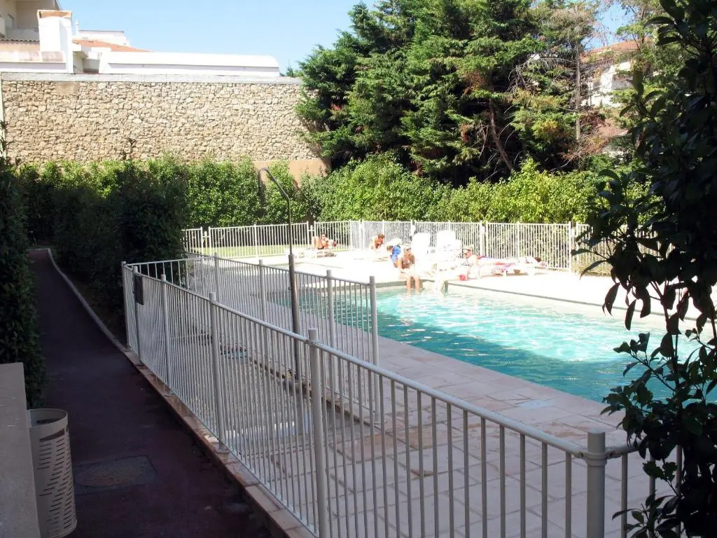 Spacious Luxury apt, 12 min walk to Croisette beach and Conf Centre