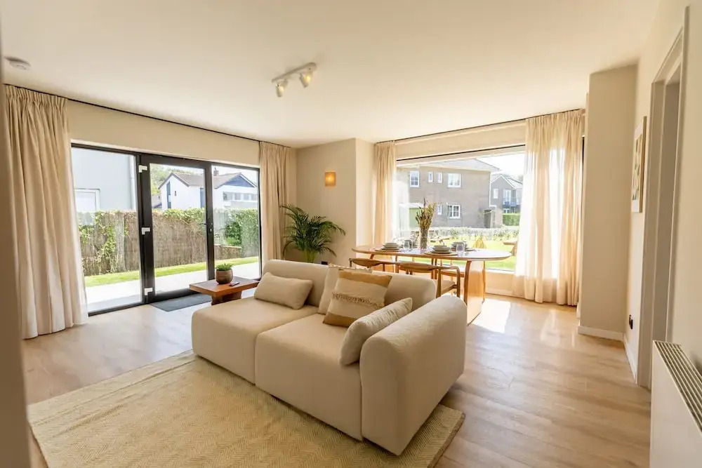 Renovated Apartment With Garden and Parking