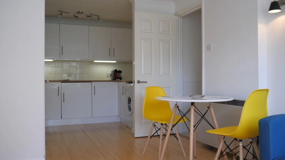BookedUK - Stylish Apartment
