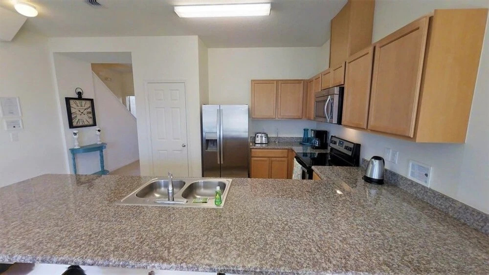 ACO FUN – 4 bd Townhome (1610)