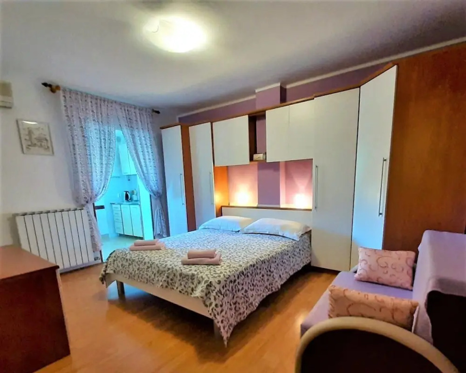 Apartments Elda