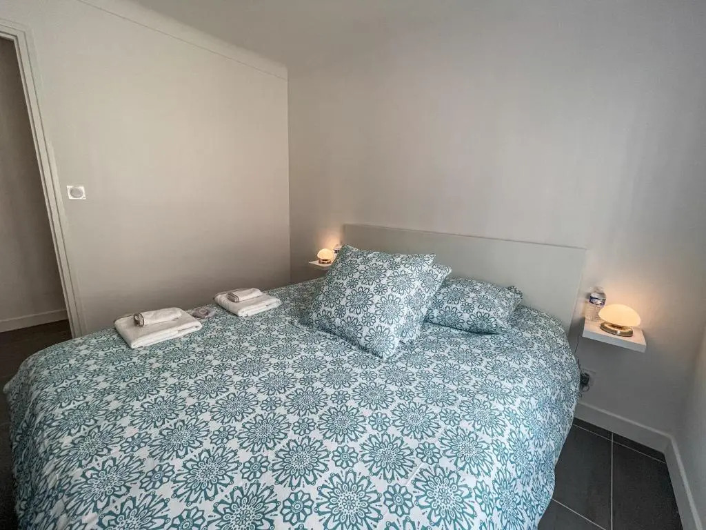 T2 tout équipé à 2 min de la plage ménage inclus 2