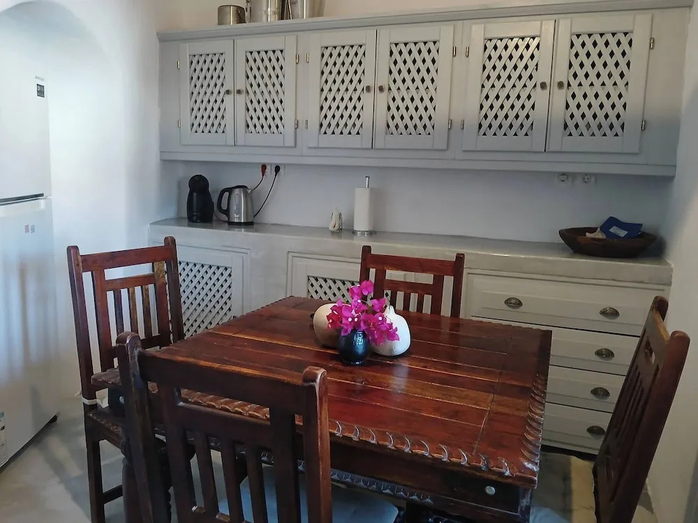 Charming 1705 Castle House in Pirgos Kallistis, Greece