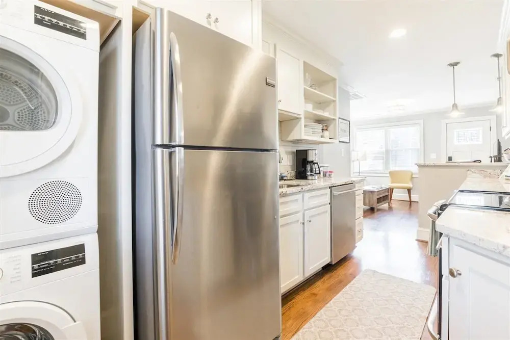 Randall St, 202
