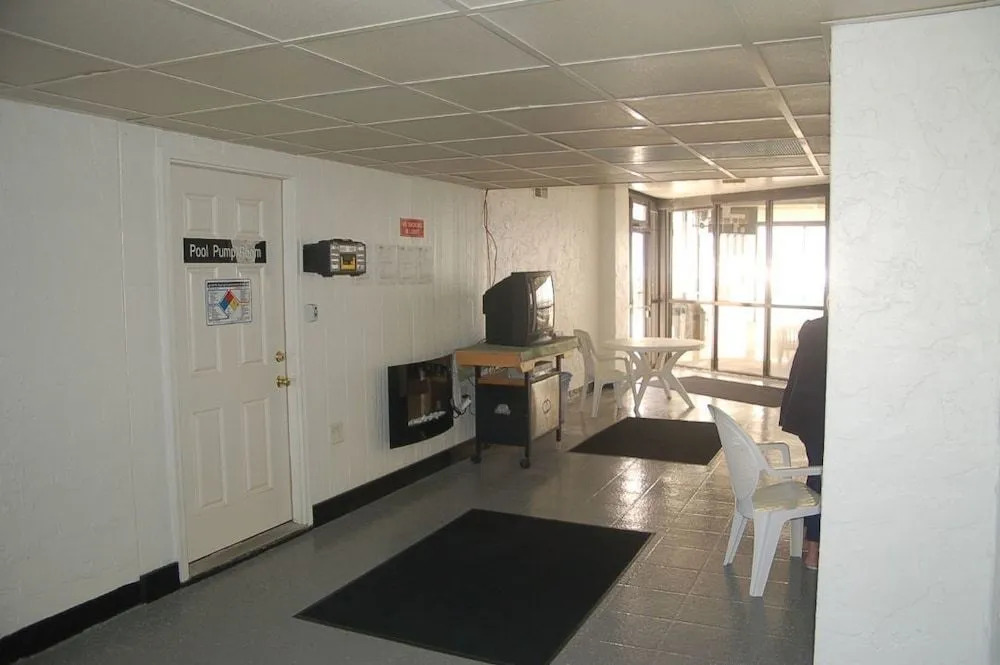 Waterpointe II, Villa 1005 - 3 Br Condo