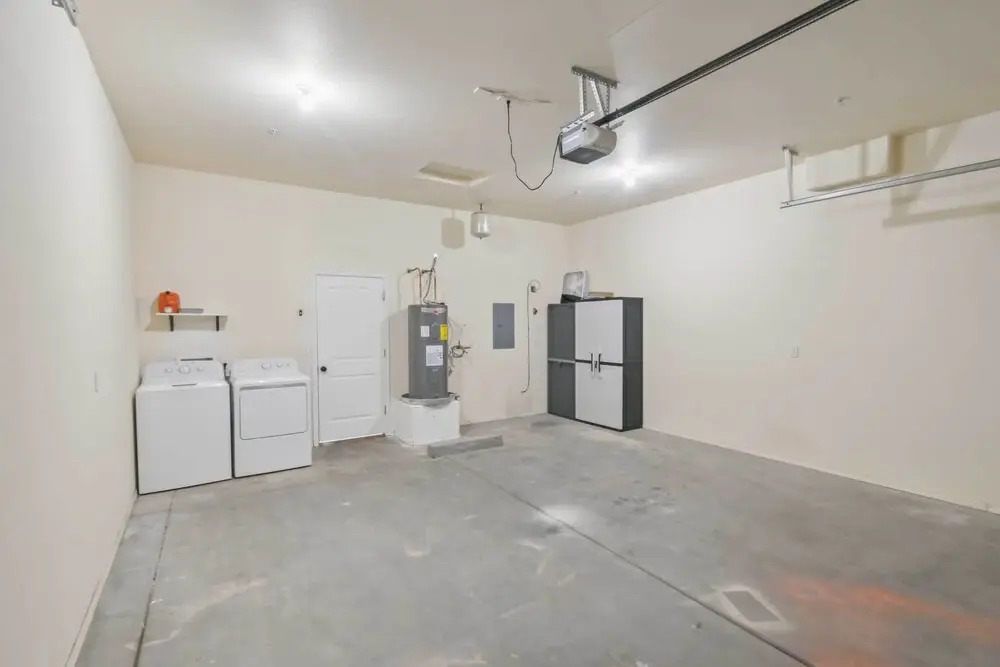 1 Mi to Lake: Airy Home w/ Patio in Lake Havasu!