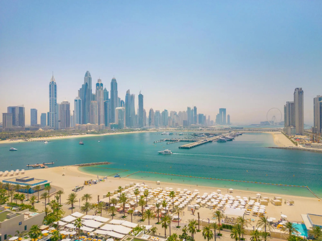 Dxb - Five - 30906 - Pj