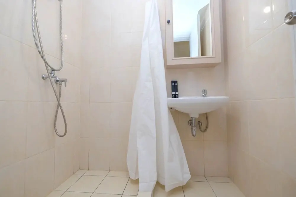 Cozy And Strategic Studio At Springlake Summarecon Apartment