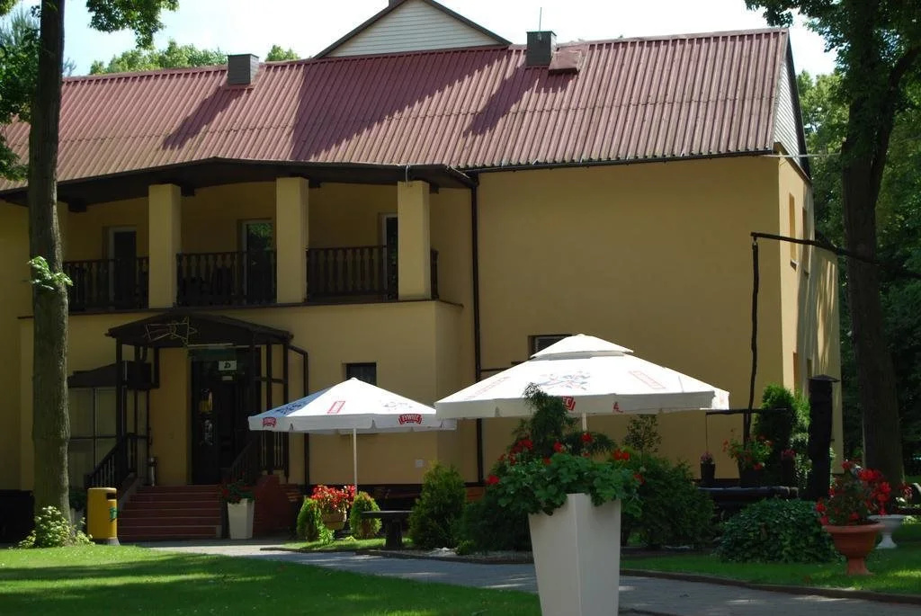 Hotel w Dobieszkowie
