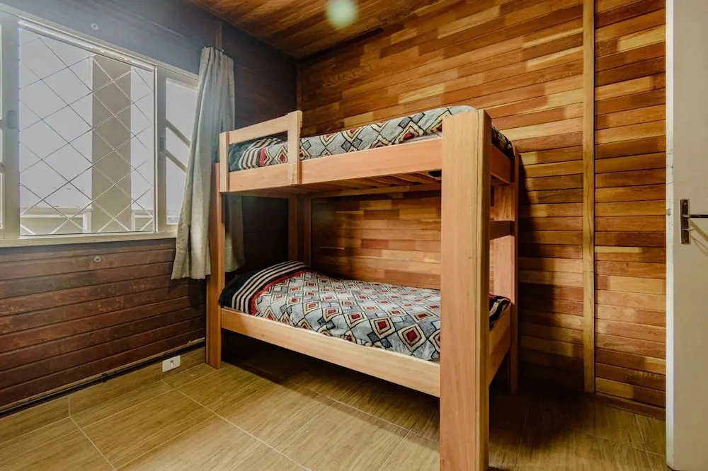 Casa com Piscina Churrasqueira e Ar Condicionado