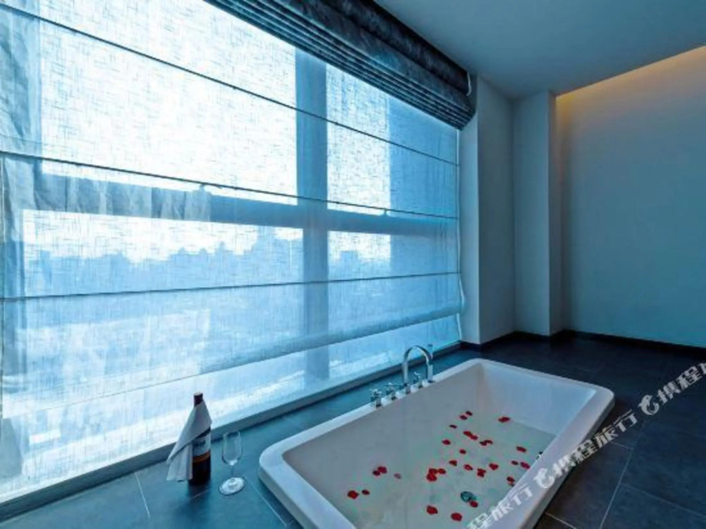 Xiyue · Man Hotel