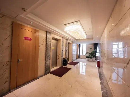 Bai Li Holiday Hotel (Enping Aofeng Square)