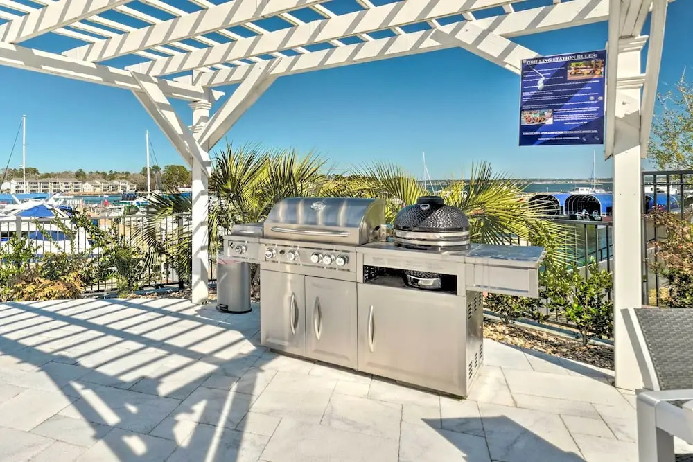 Lakeside Montgomery Condo Near Boat Rental!