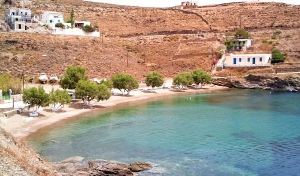 Theis Seafront Retreat - Loutra Seaview Bliss