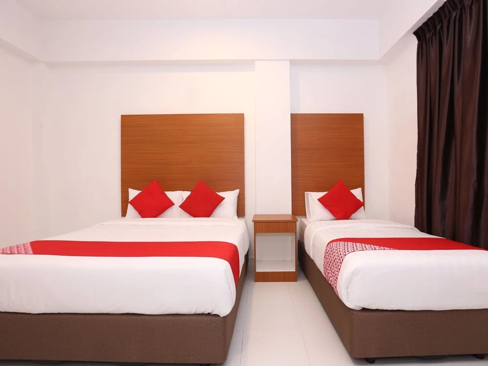 DZ Residence Guest House by OYO Rooms