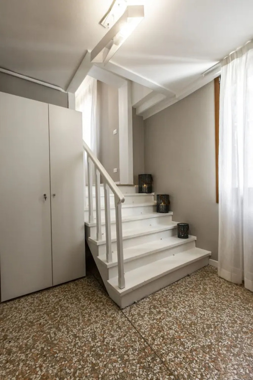 Charming Apartment on the Grand Canal