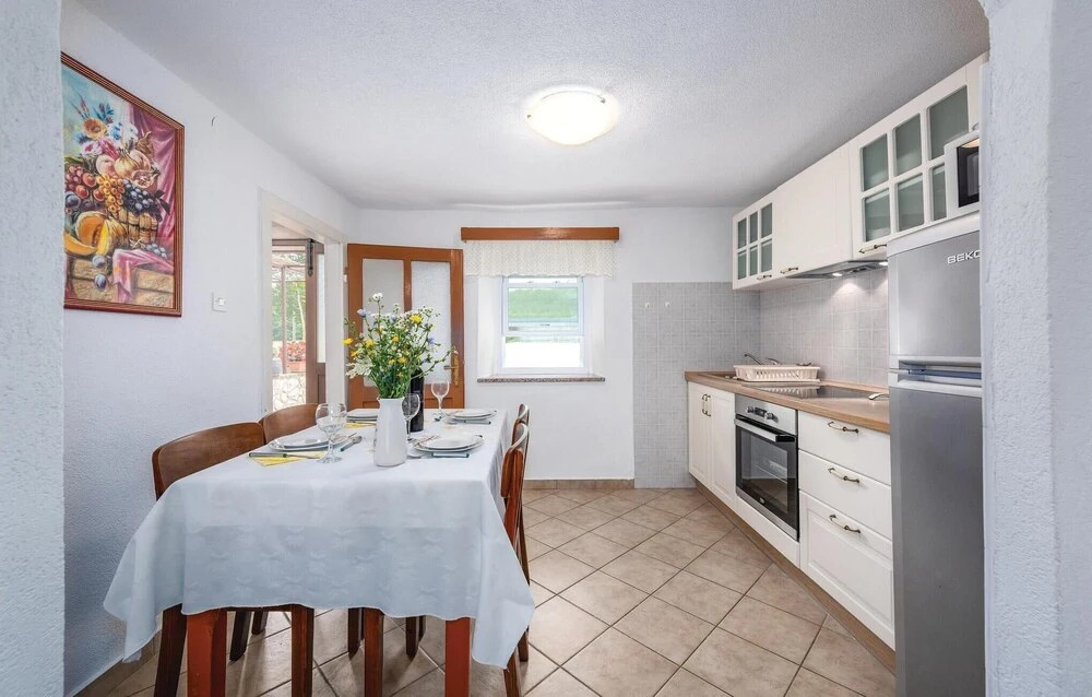 Amazing Home in Cere With Wifi and 2 Bedrooms