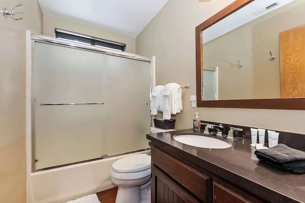 Tres Patos - Lakefront Stay for 8