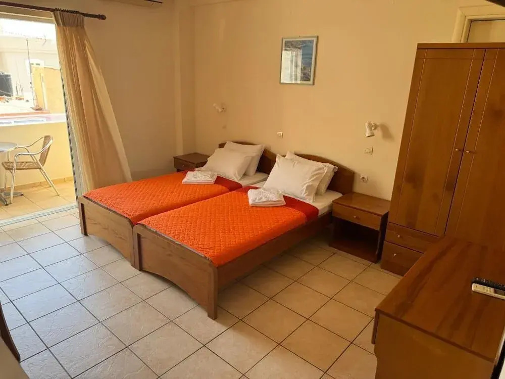 Michalis Studios & Apartments
