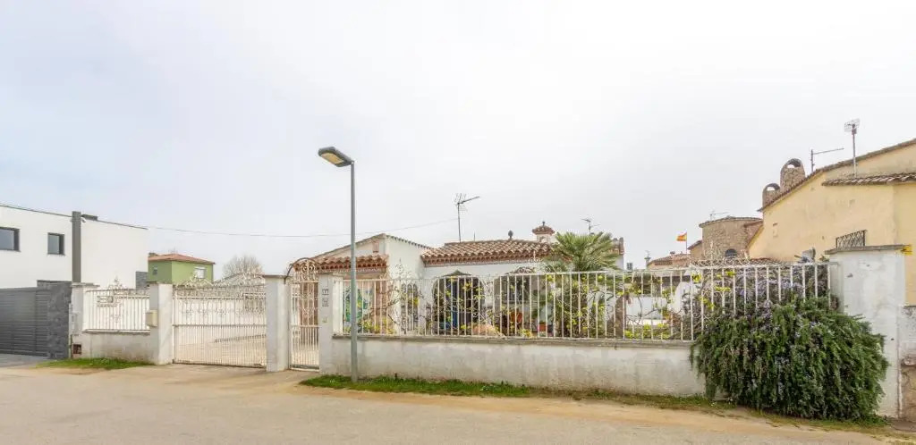 Goldhome - Montgri 117