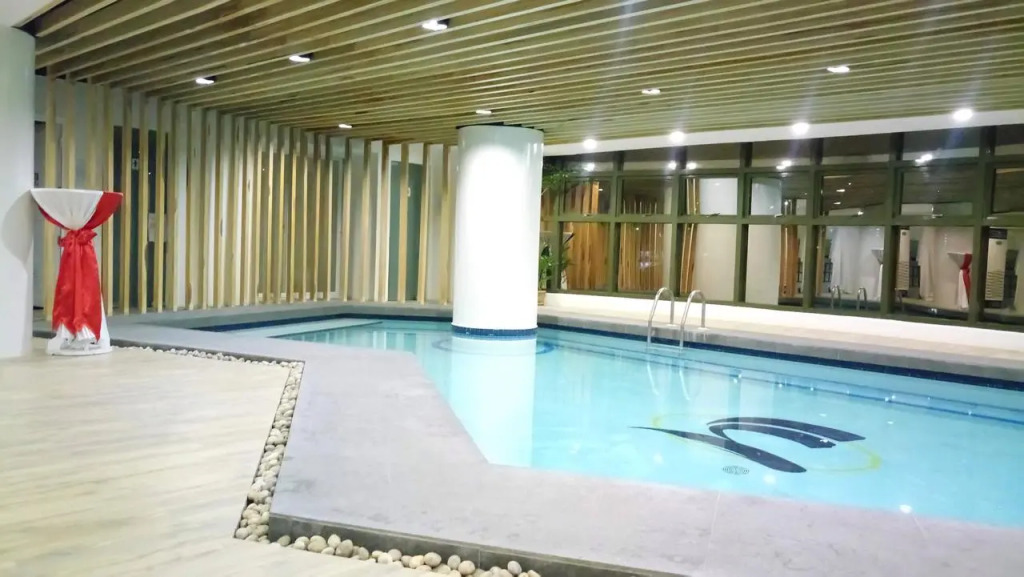 Sarrosa International Hotel and Residential Suites
