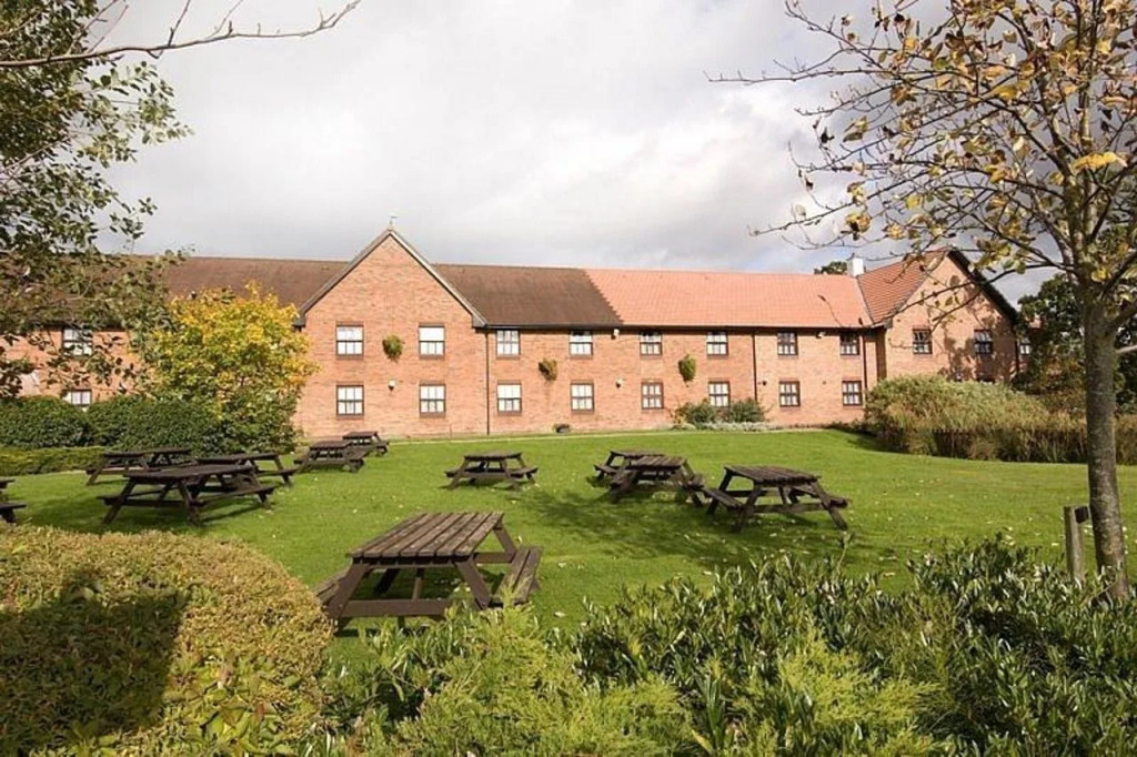 Premier Inn Crewe West